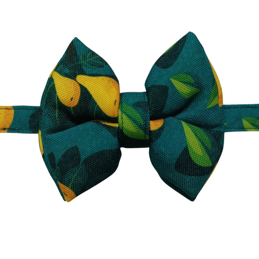 Green Pear Bow Tie | Snap-Buckle Closure