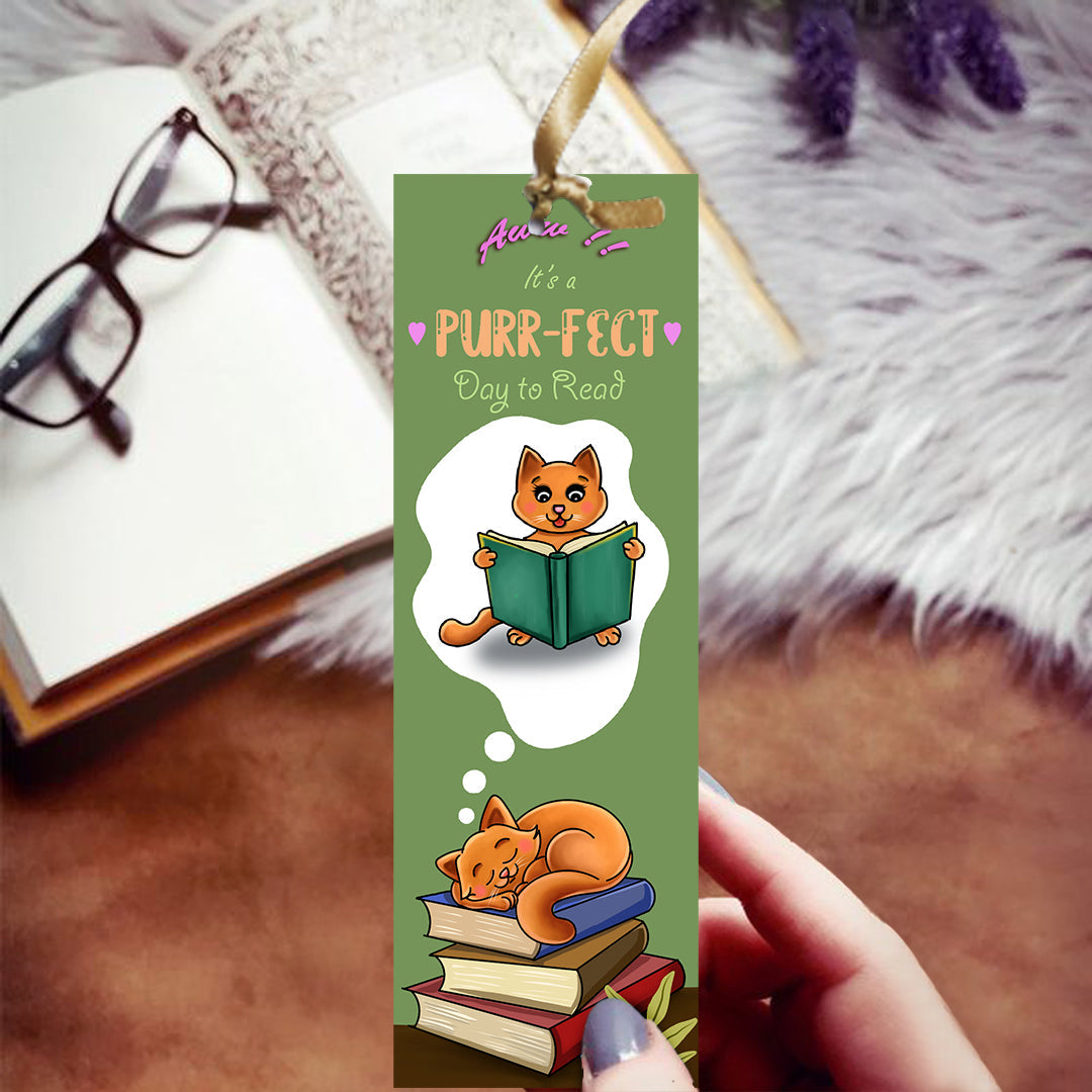 Aww! It's a purrfect day to read Bookmark